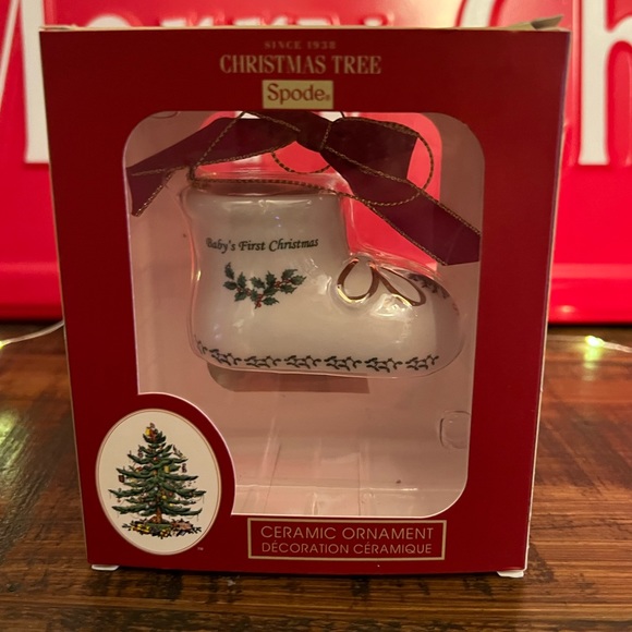 Spode Christmas Tree 2018 baby boot ornament - Picture 2 of 11
